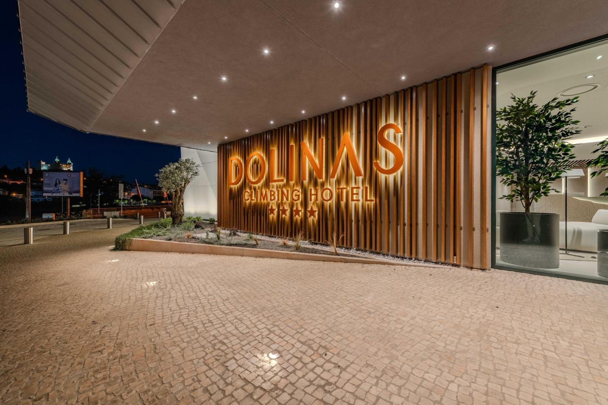 Dolinas Climbing Hotel Porto de Mos  Exterior photo